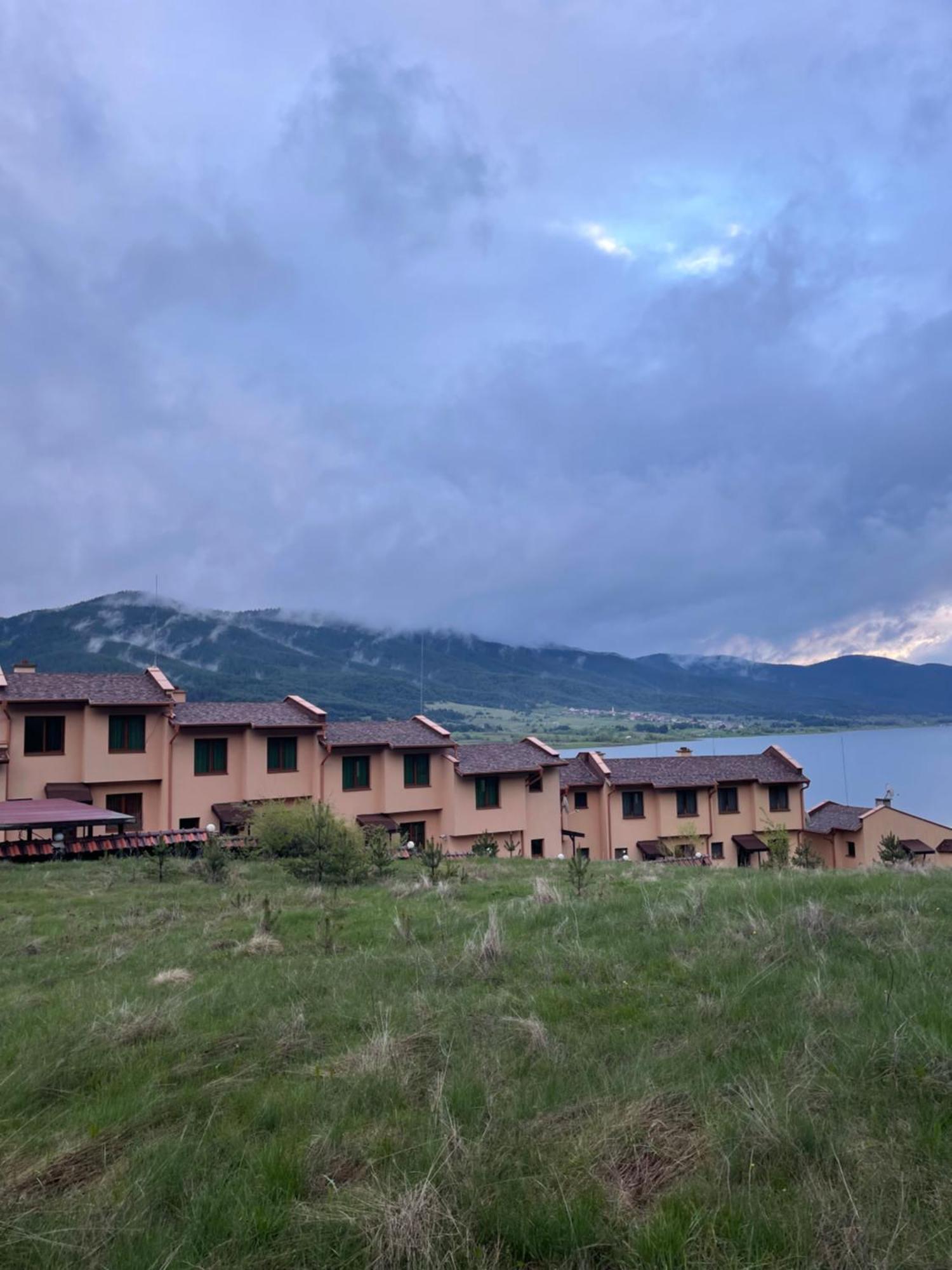 Hotel Vip Complex Sarnitsa Esterno foto